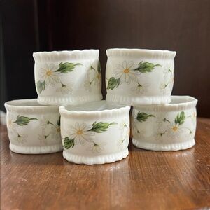 Lefton Daisy Napkin Rings